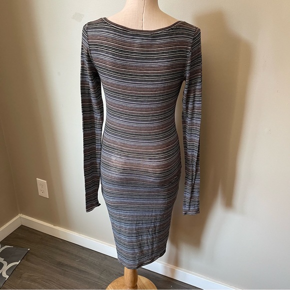 BCBGMAXAZRIA Bodycon Midi Dress - Picture 6 of 9